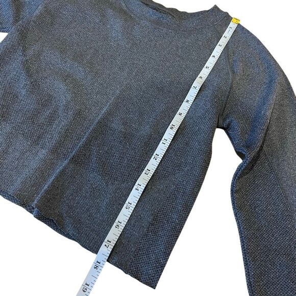 Climawear long-sleeve seamless crop top Size Small/Medium - Picture 13 of 14